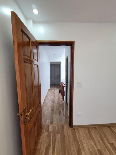 Bán nhà 5 tầng mới xây 40m2 tại Di Trạch, Hoài Đức, Hà Nội